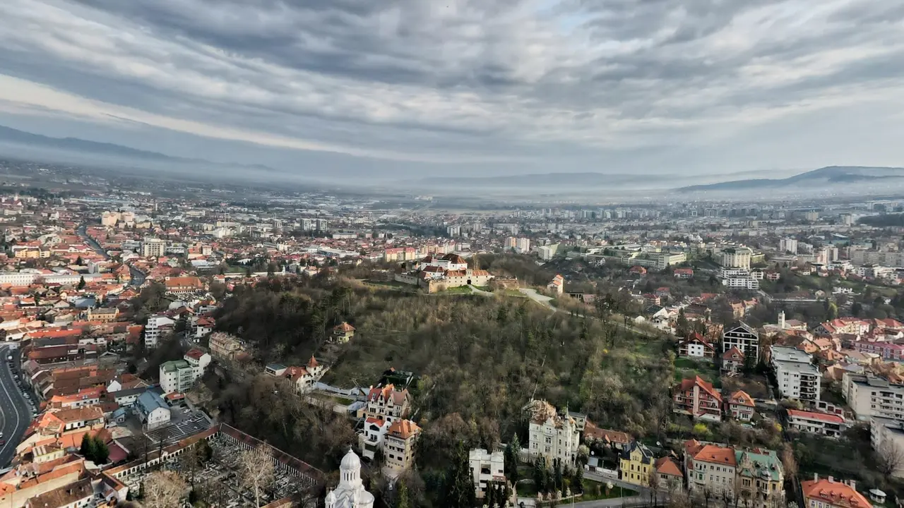 A city seen from a drone in a 360° panorama